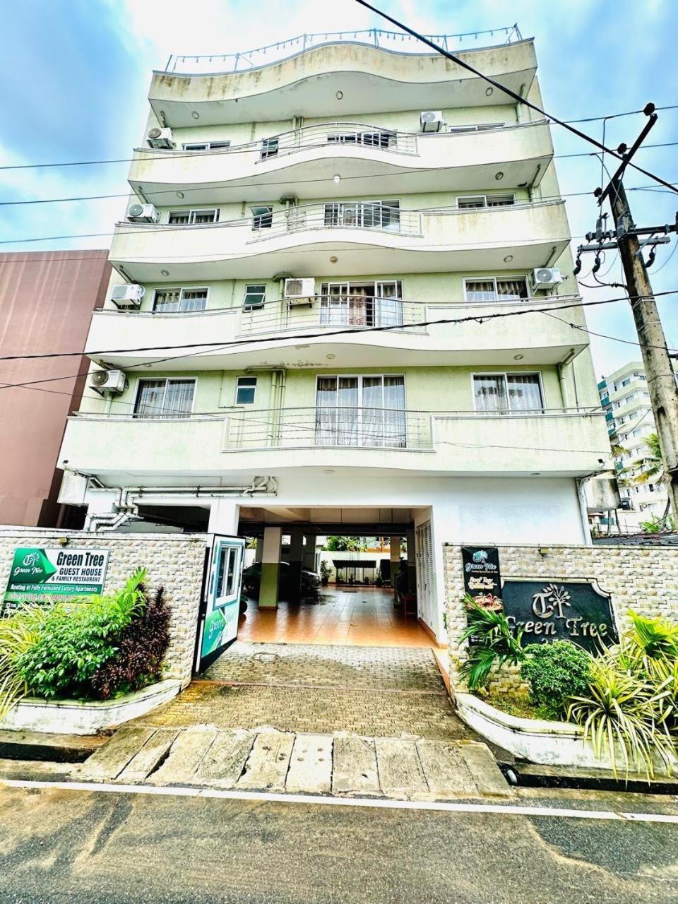 Green Tree Apartments マウントラビニア エクステリア 写真