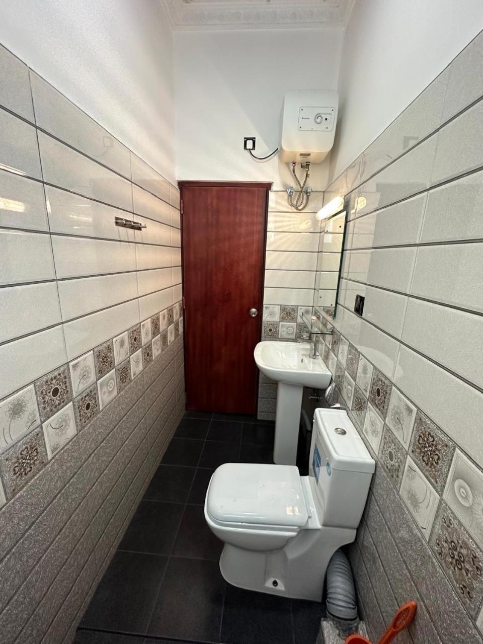 Green Tree Apartments マウントラビニア エクステリア 写真